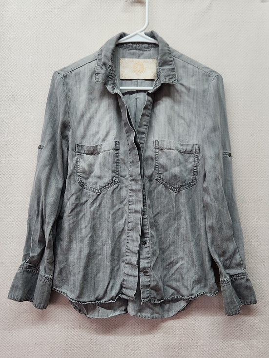 Bella Dahl Tops - Bella Dahl Light Gray Denim-Textured Shirt